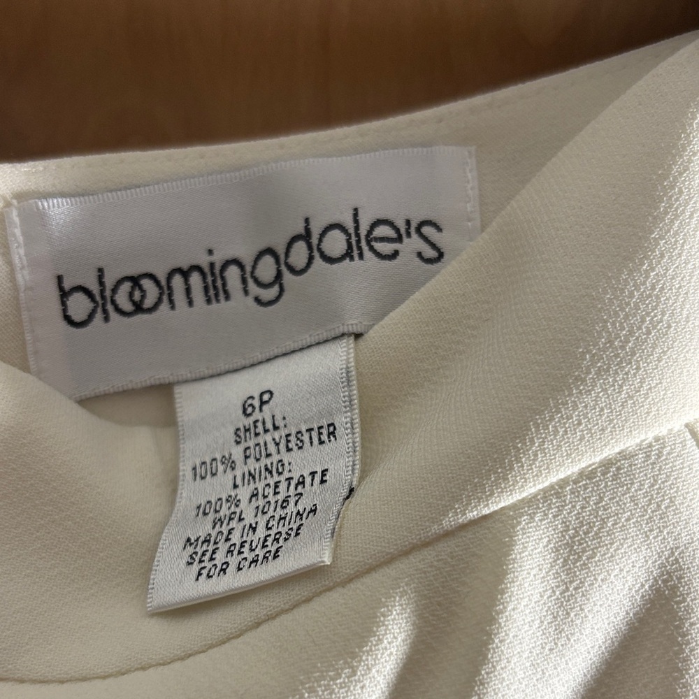 Bloomingdale's Cream Layered A-Line Skirt size 6 - Picture 2 of 2